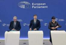 Домбровскис: Важно е България да поддържа бюджетния си дефицит под 3% от БВП