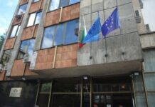 ДПС – с изтекъл договор за наем за централата на „Ал. Стамболийски“ от 2006 г. насам, при БСП – същото