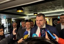 Делян Пеевски: Хубаво е партиите да седнат и да се разберат кога са изборите