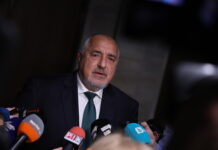 Борисов: Водим разговори за правителство в първия мандат