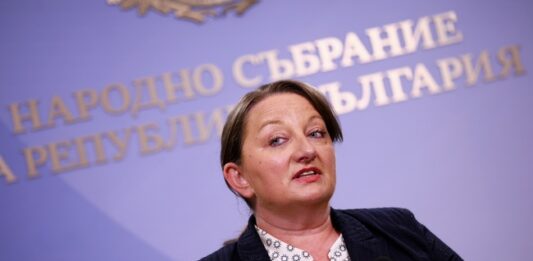 ГЕРБ-СДС предлага родителите да могат сами да поделят правата за отглеждане на дете при развод