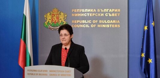 Министър Петкова: Проектобюджетът за 2025 г. ще бъде с дефицит в рамките на 3%