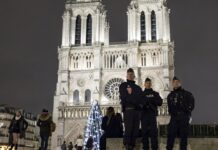 Около 40 световни лидери се събират в Париж за откриването на „Нотр Дам“