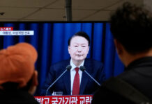 Прокуратурата в Южна Корея с дело срещу президента заради въвеждането на военно положение