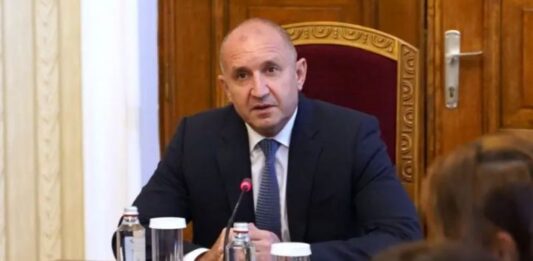 Президентът след разговор с Борисов: Вървим към връчване на първия мандат след Нова година
