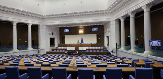 Депутатите приемат правилата за работа на 51-вото Народно събрание