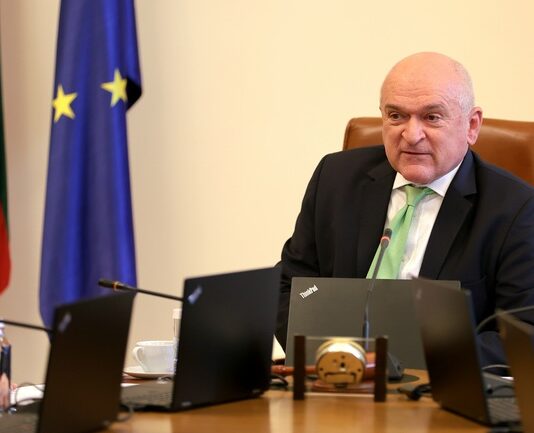 Премиерът Главчев: Депутатите можеха поне да отхвърлят бюджета, сега не може да внесем удължен