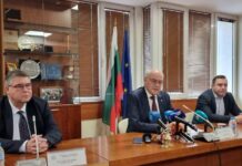 Работни групи на КЕВР ще проверяват извънредно трите електроразпределителни дружества заради авариите от последните дни