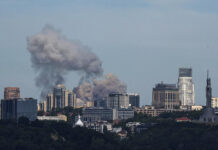 Силни експлозии се чуват в Киев след сигнал за въздушна тревога