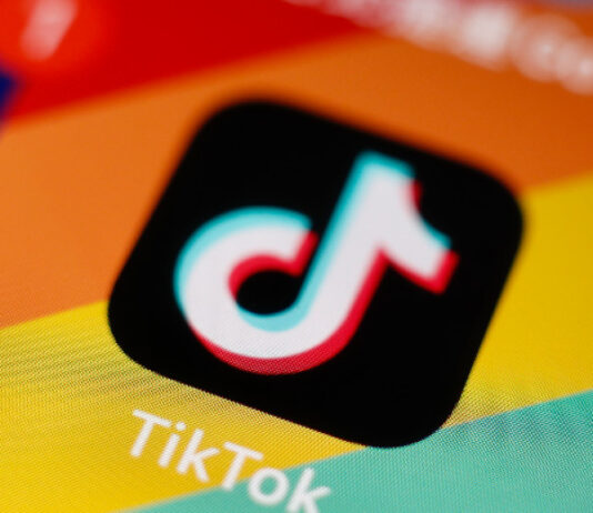 Тiktok спира работа на територията на САЩ в неделя