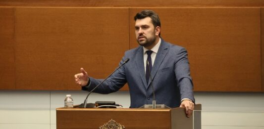 Министър Георгиев: Не бива случаят с кораба „Вежен“ да бъде политически ескалиран