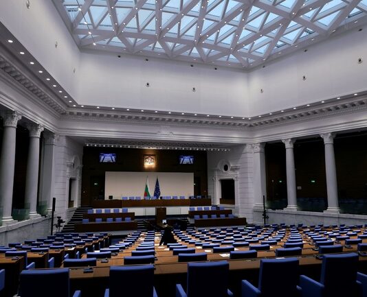 Законопроектът за събирането на приходи и извършването на разходи през 2025 г. влиза за обсъждане на първо четене в пленарната зала