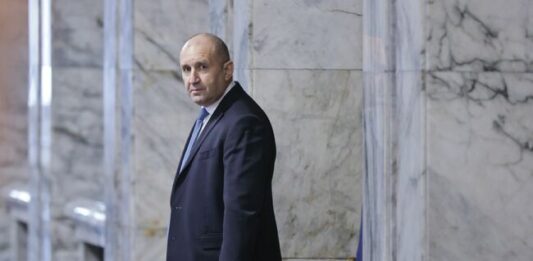 Президентът Румен Радев ще посети Банско за състезанията от Световната купа по сноуборд