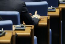 Само членове на Висшия съдебен съвет с неизтекъл мандат ще могат да избират главен прокурор и председатели на ВКС и ВАС, реши парламентът