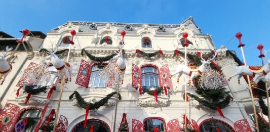 Хотели и стари сгради в Букурещ се превърнаха в атракция и желан декор за фотосесии в празничните дни