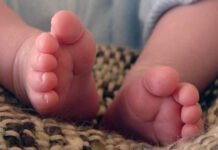 Първите бебета за новата 2025 г. проплакаха в болници в страната