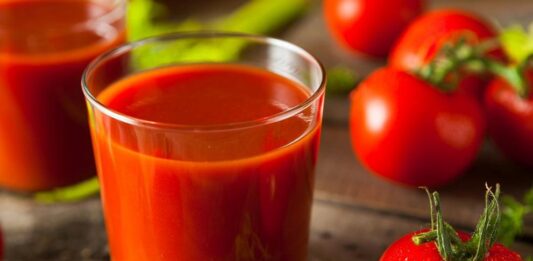 Чаша доматен сок на ден прочиства кръвоносните съдове от лошия холестерол