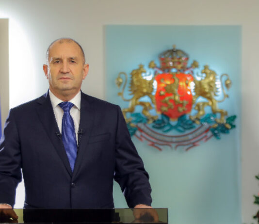 Президентът: В епоха на глобални сътресения единението е пътят към опазването на Отечеството