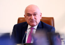 Главчев разпореди незабавни мерки за реорганизация на движението на границата при Русе