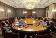 Продължават преговорите между ГЕРБ-СДС, ДП, БСП и ИТН за съставяне на правителство