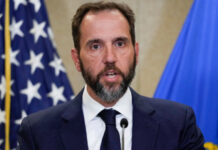 Спецпрокурорът, който водеше разследвания срещу Тръмп, е подал оставка