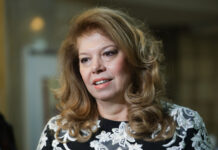 Вицепрезидентът Илияна Йотова се надява с избора на редовно правителство политическата криза да е приключила