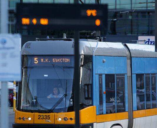 И днес важи пътуването със „зелен билет“ в градския транспорт в София