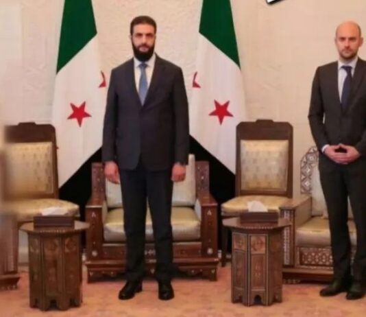 Замазаха Аналена Бербок на снимките с лидера на Сирия