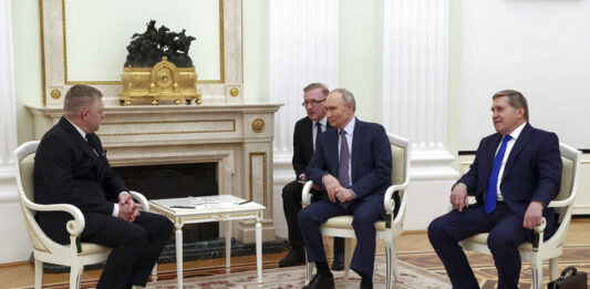 Фицо заяви, че на срещата си с Путин в Кремъл е гарантирал снабдяването на Словакия с газ