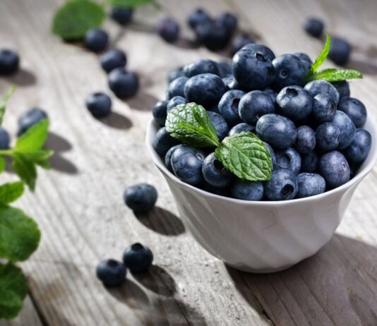 Кои са плодовете, които помагат на организма да се бори със стареенето