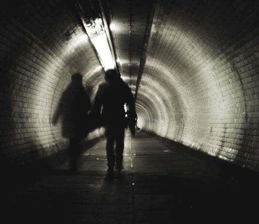 Какви тайни крият лондонските тунели