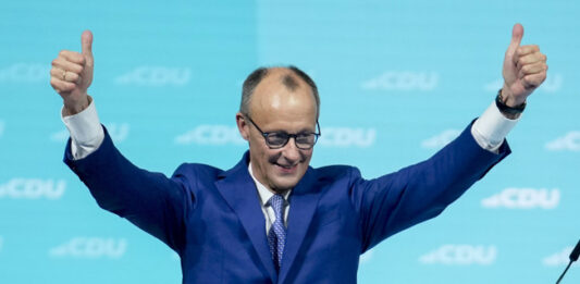 Мерц: Протестите няма да ни накарат да променим курса