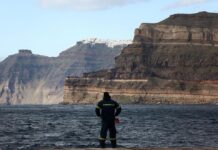 Земетресенията на Санторини не спират – в очакване ли е островът за голям и силен трус