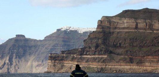 Земетресенията на Санторини не спират – в очакване ли е островът за голям и силен трус
