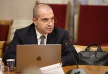 Транспортният министър Гроздан Караджов се среща с летищните оператори в страната