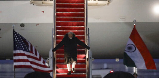 Доналд Тръмп и Нарендра Моди планират обща пресконференция, след като се срещнат днес