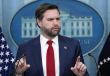 Джей Ди Ванс каза в интервю за „Уолстрийт джърнъл“, че САЩ биха въвели санкции срещу Русия, ако Путин не се съгласи на мирно споразумение с Украйна