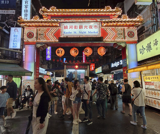 Защо Тайван зависи от животозастрахователните полици?