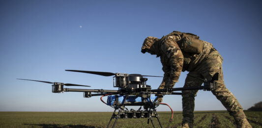 Украйна атакува петролна рафинерия в руската Самарска област, съобщи губернаторът