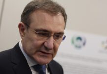 Парите за увеличение на всички пенсии по „швейцарското правило“ вероятно ще бъдат от инфраструктурни проекти, каза социалният министър