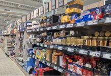 НАП проверява борси, тържища и хранителни магазини в цялата страна