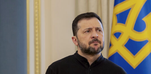 Зеленски отговори на призивите за оставка: Единствено украинският народ може да вземе решение за оттеглянето ми