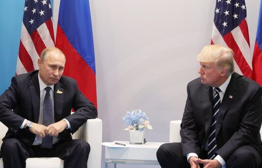 Тръмп е обсъдил по телефона с Путин прекратяването на войната в Украйна