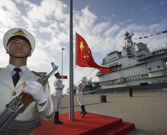 Китай проведе военен патрул в Южнокитайско море и отправи предупреждения към Филипините