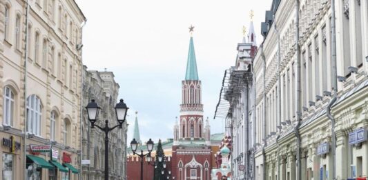 Модните къщи с милиони евро загуба след затварянето на руските си бутици