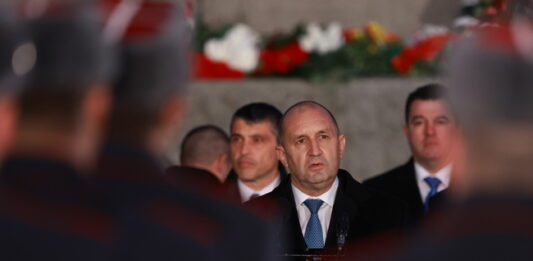 Румен Радев: Трети март е олицетворение на съкровения идеал на поколения българи за свободна, обединена и независима България