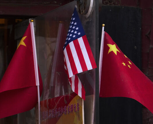 Китай каза, че ще предприеме всички необходими мерки, за да се защити от новото увеличение на американските мита