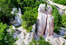 Каменната сватба – любовна легенда, вкаменена завинаги в сърцето на Родопите