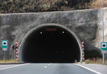 Движението в посока Благоевград в тунелите „Блатино“ и „Кочериново“ на автомагистрала „Струма“ ще бъде ограничено от 8:00 до 17:00 ч.