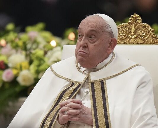 Папата: Да разоръжим думите, за да разоръжим съзнанието и да разоръжим Земята